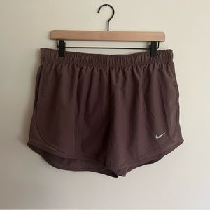 Nike Dri-Fit Tempo Running Shorts- XL- Plum Eclipse